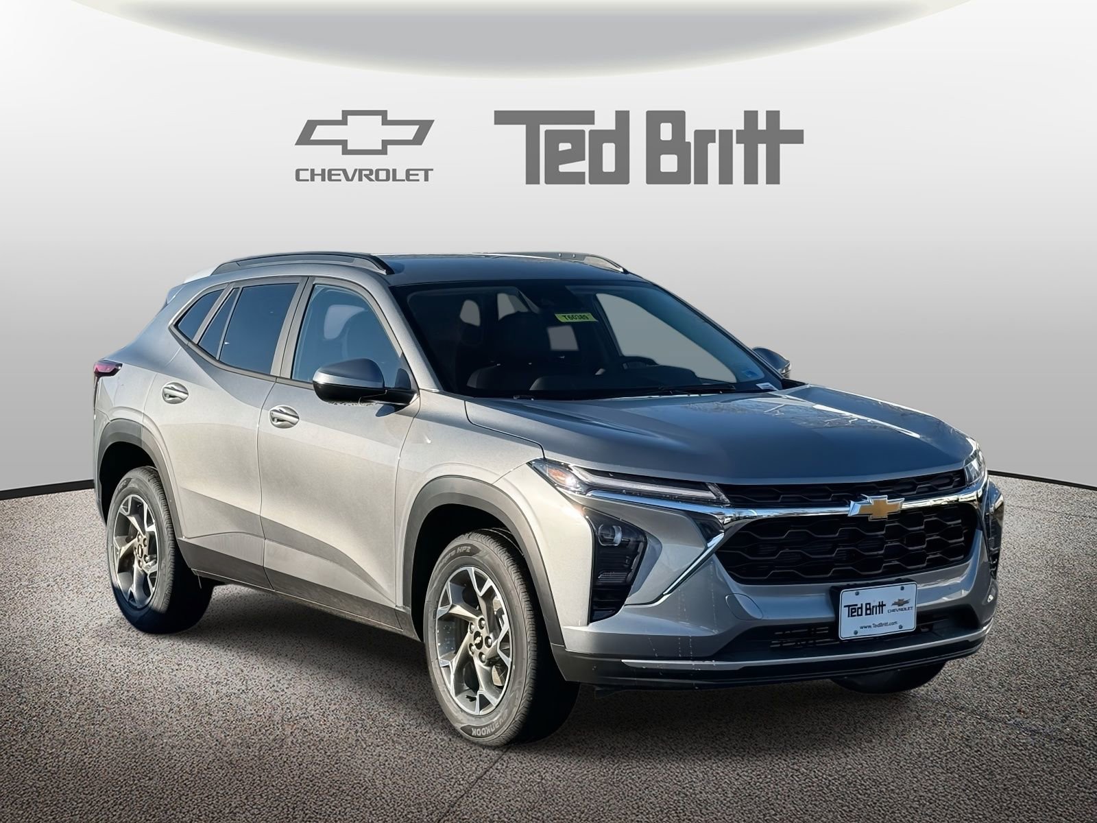 New 2026 Chevrolet Trax LT w/ Driver Confidence Package FWD image 3