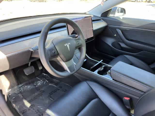 Used 2020 Tesla Model 3 Standard Range RWD image 11
