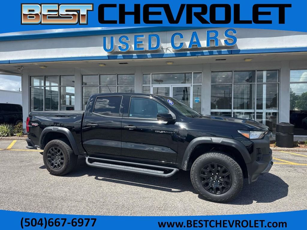 Used 2024 Chevrolet Colorado Trail Boss w/ Advanced Trailering Package AWD/4WD image 1