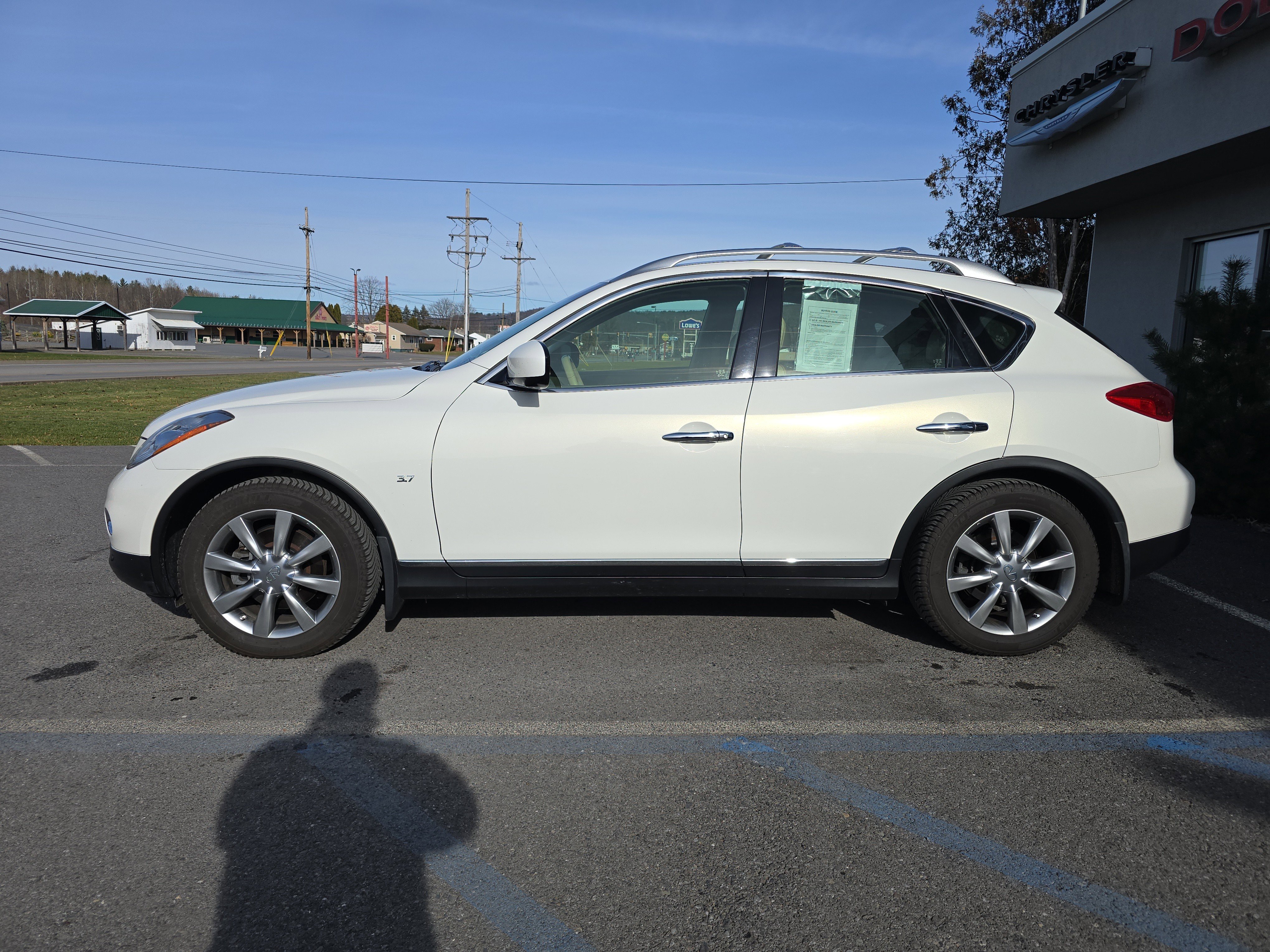 Used 2015 INFINITI QX50 Journey w/ Premium Package image 7