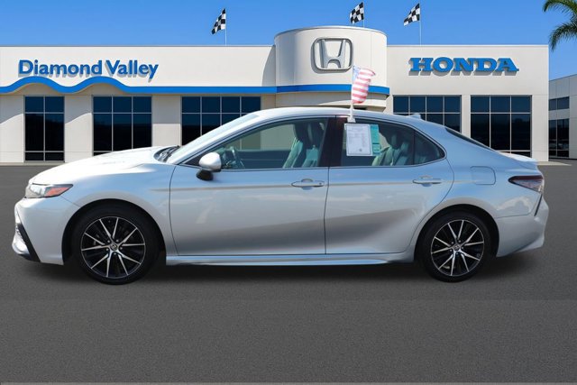 Used 2021 Toyota Camry SE FWD image 7