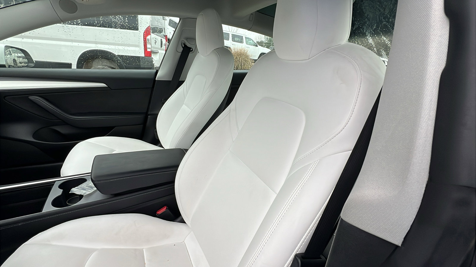 Used 2022 Tesla Model 3 Standard Range image 17