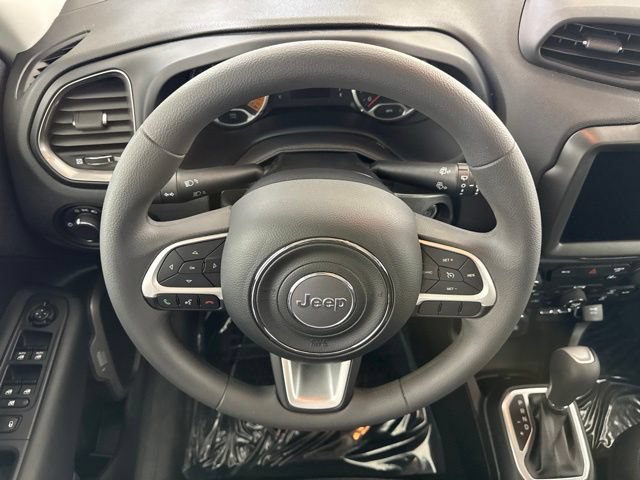 Used 2023 Jeep Renegade Latitude AWD/4WD image 25