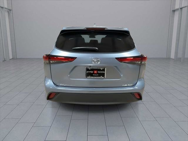 Certified 2022 Toyota Highlander XLE image 7