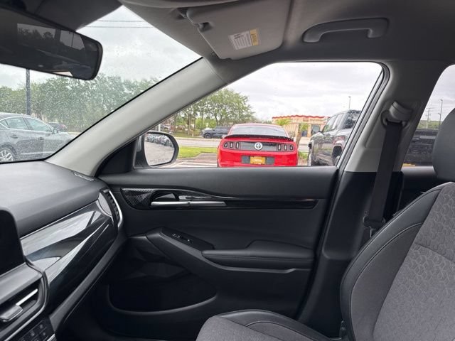 Used 2025 Kia Seltos S FWD image 24