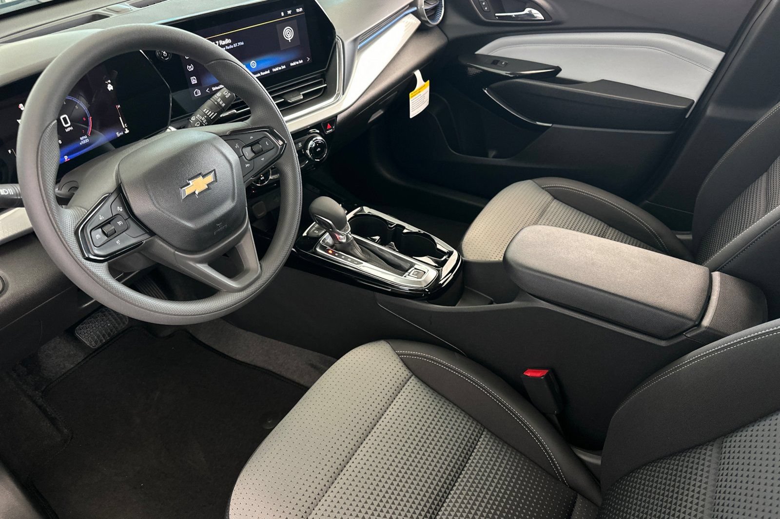 New 2026 Chevrolet Trax LT FWD image 10