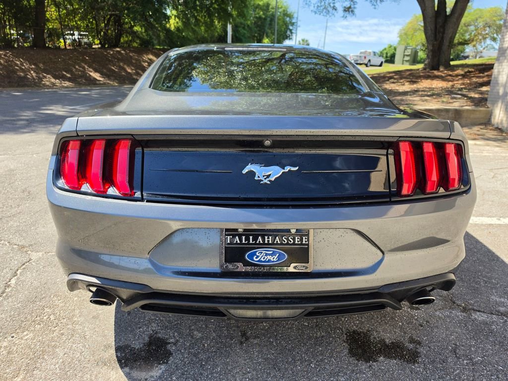 Used 2018 Ford Mustang Coupe RWD image 12