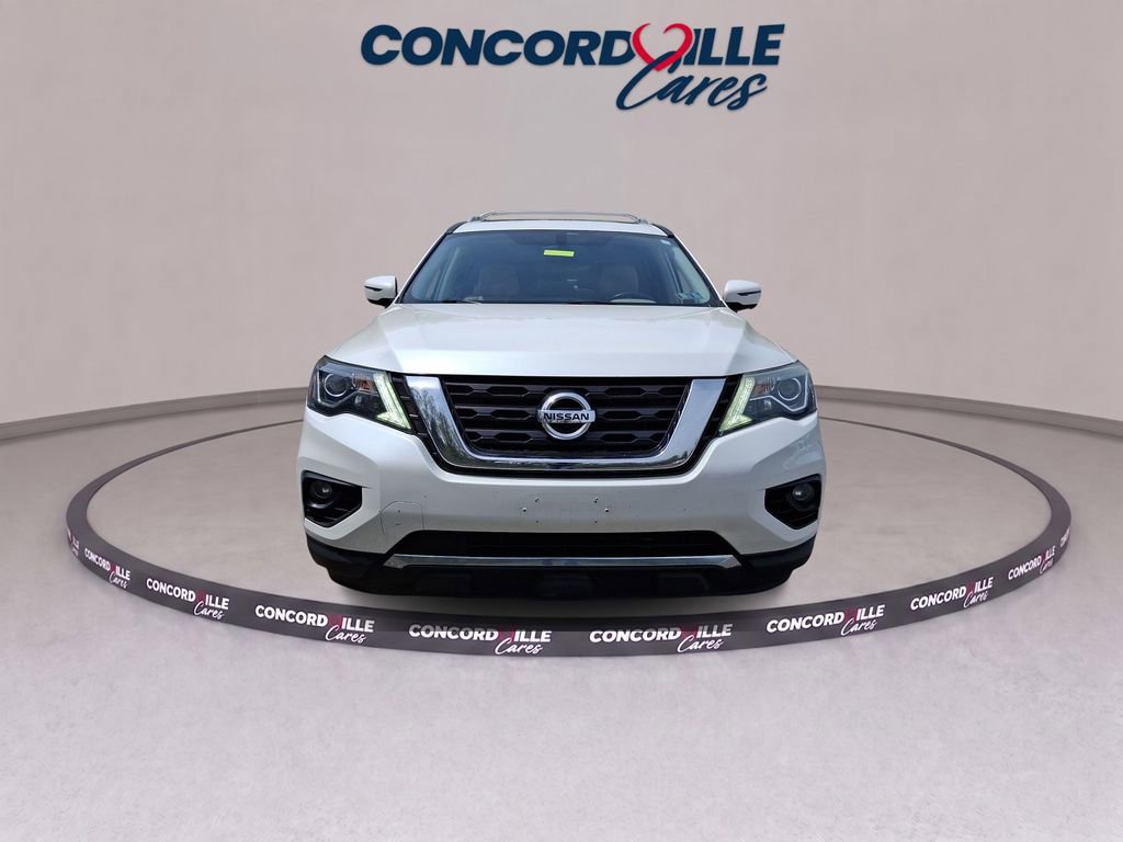 Used 2018 Nissan Pathfinder SL w/ SL Premium Package AWD/4WD image 2