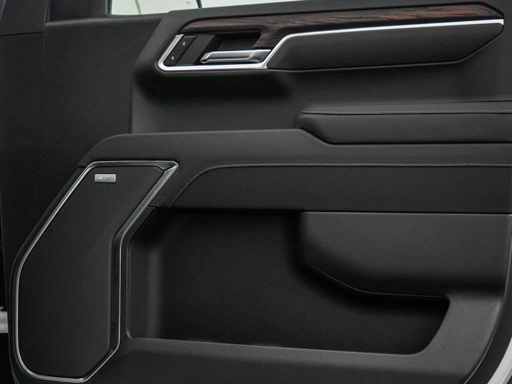 New 2026 GMC Sierra 1500 SLT w/ SLT Premium Plus Package image 8