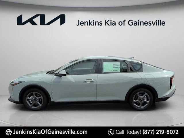 New 2026 Kia K4 FWD image 9