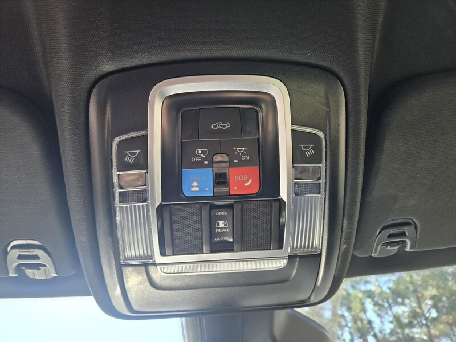 Used 2025 RAM 1500 Laramie image 16