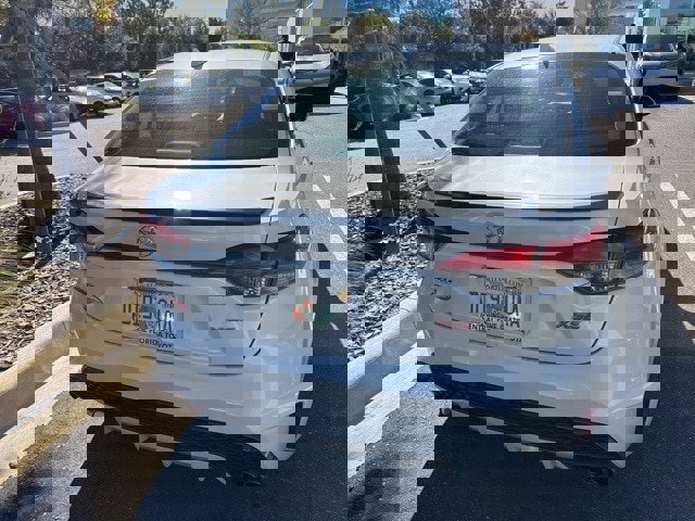 Used 2020 Toyota Corolla XSE image 8