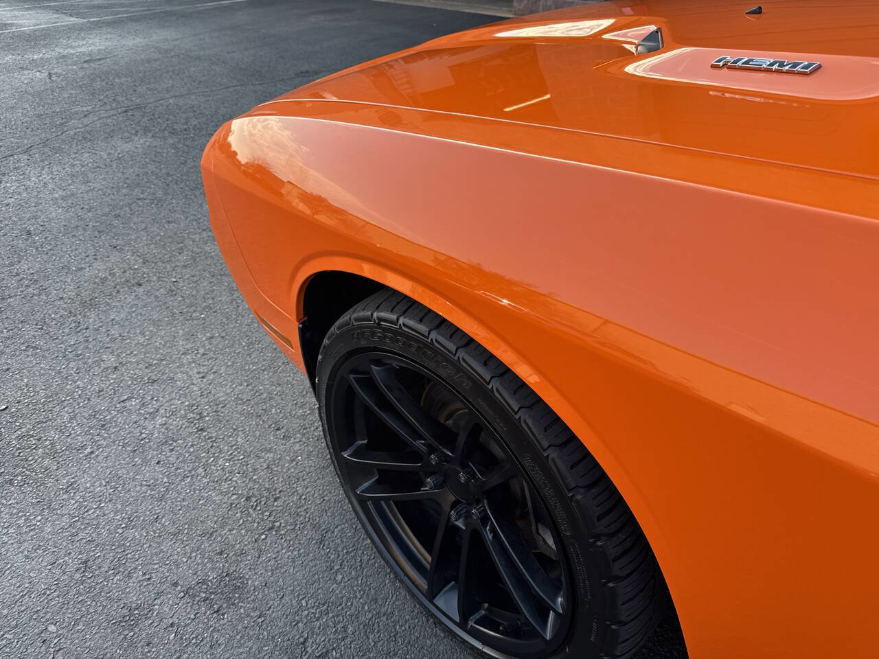 Used 2014 Dodge Challenger R/T image 28