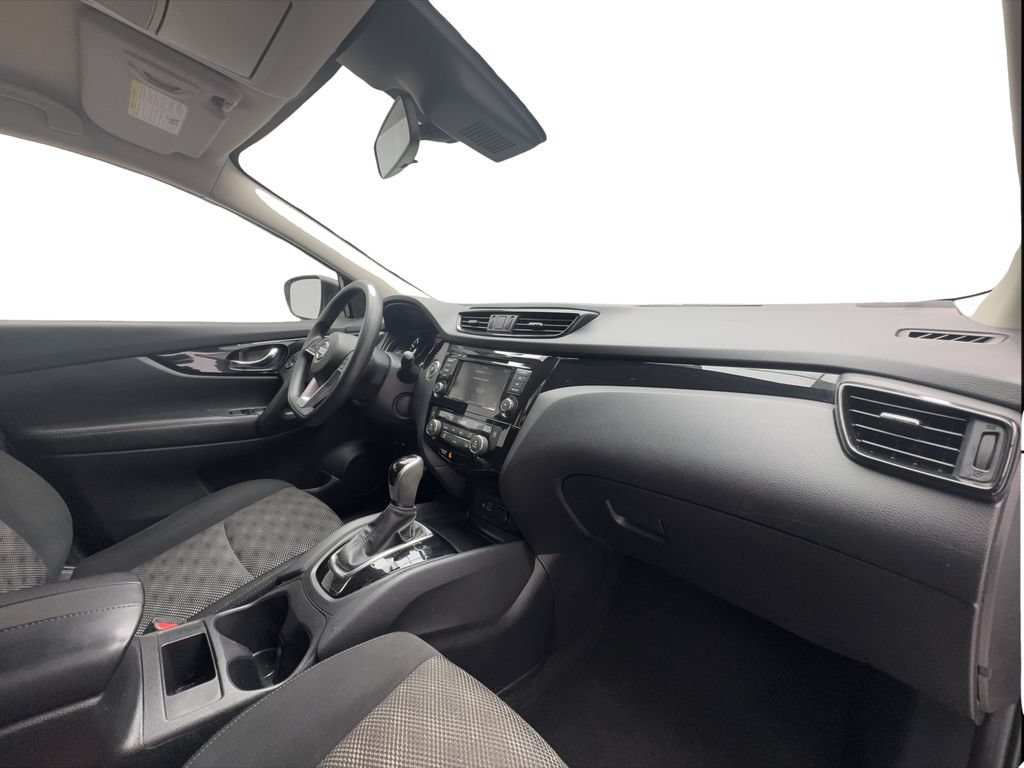 Used 2020 Nissan Rogue Sport SV FWD image 30