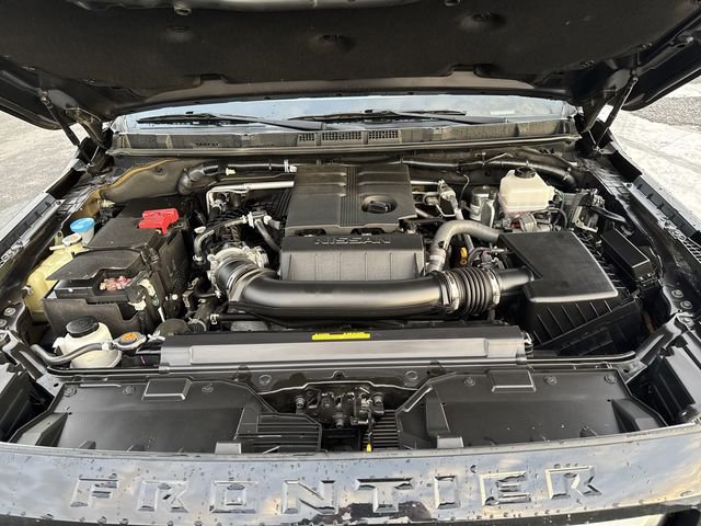 Used 2024 Nissan Frontier SV image 29