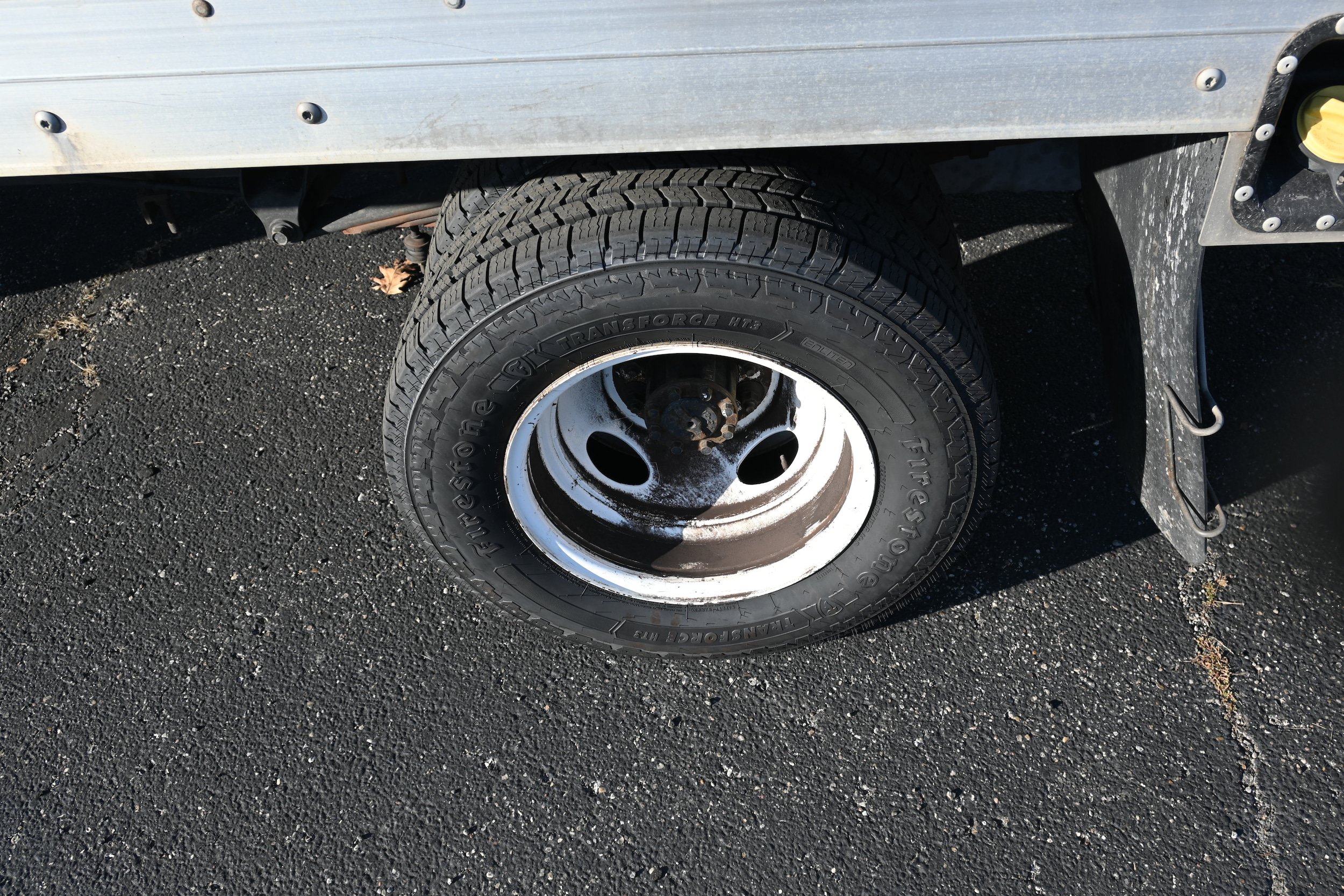 Used 2016 Ford E-350 and Econoline 350 Super Duty RWD image 3