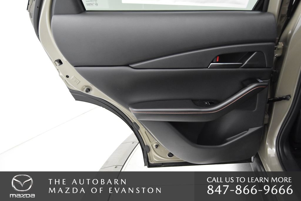 Certified 2025 MAZDA CX-30 Carbon image 28