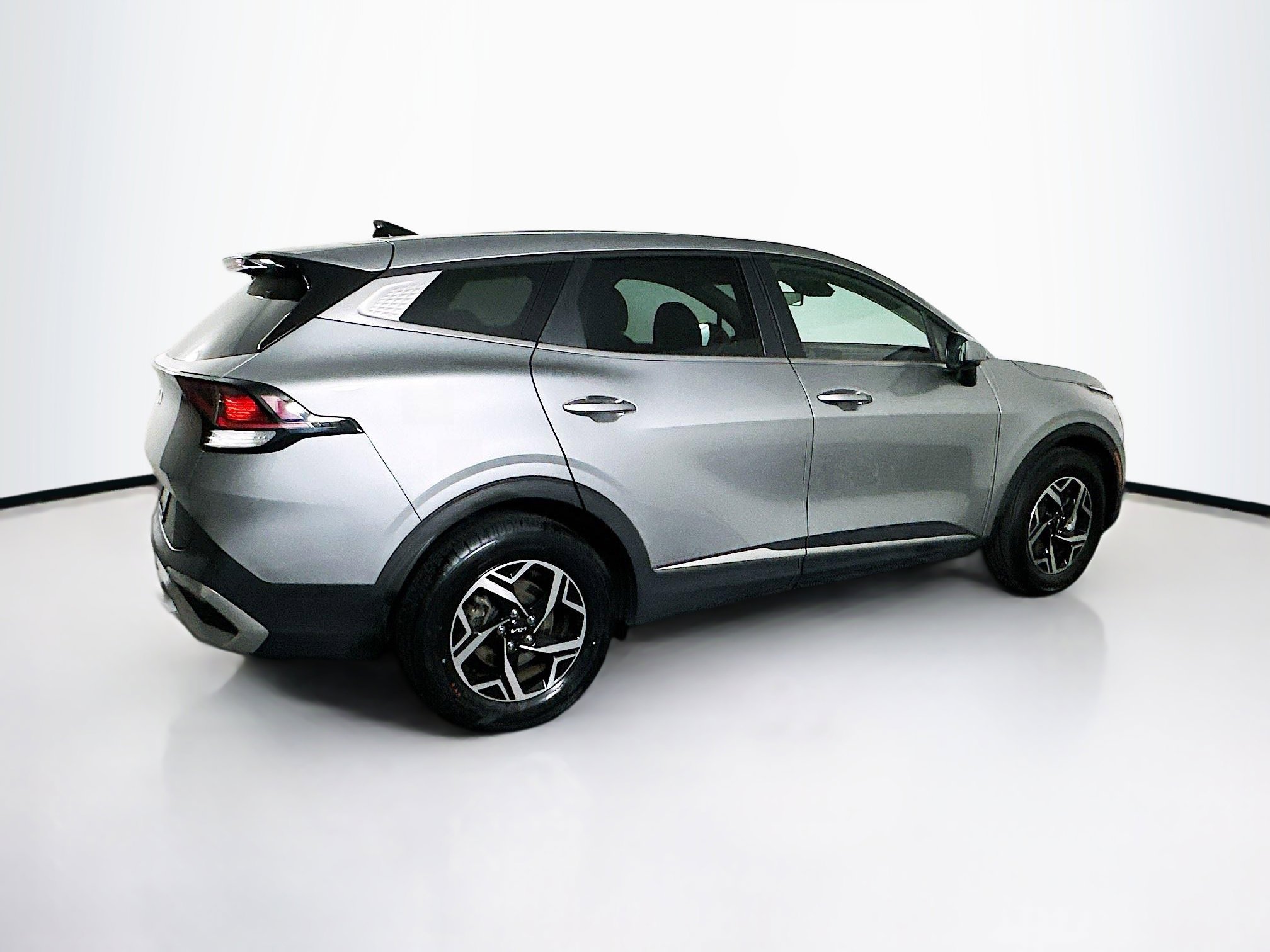 Used 2024 Kia Sportage LX image 10