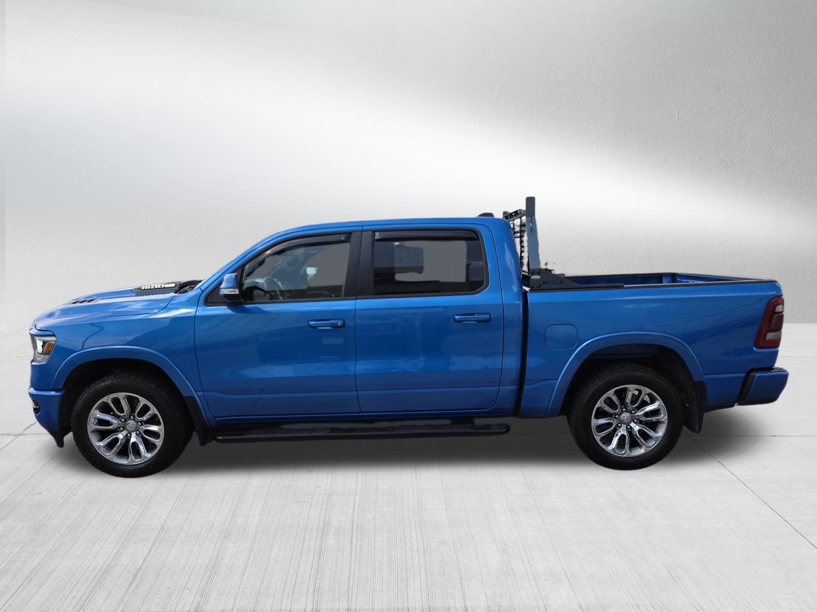 Used 2021 RAM 1500 Laramie w/ Sport Appearance Package AWD/4WD image 4