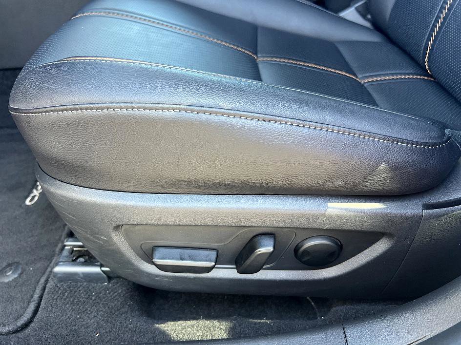 Used 2025 MAZDA CX-50 AWD 2.5 Hybrid w/ Premium Pkg image 22