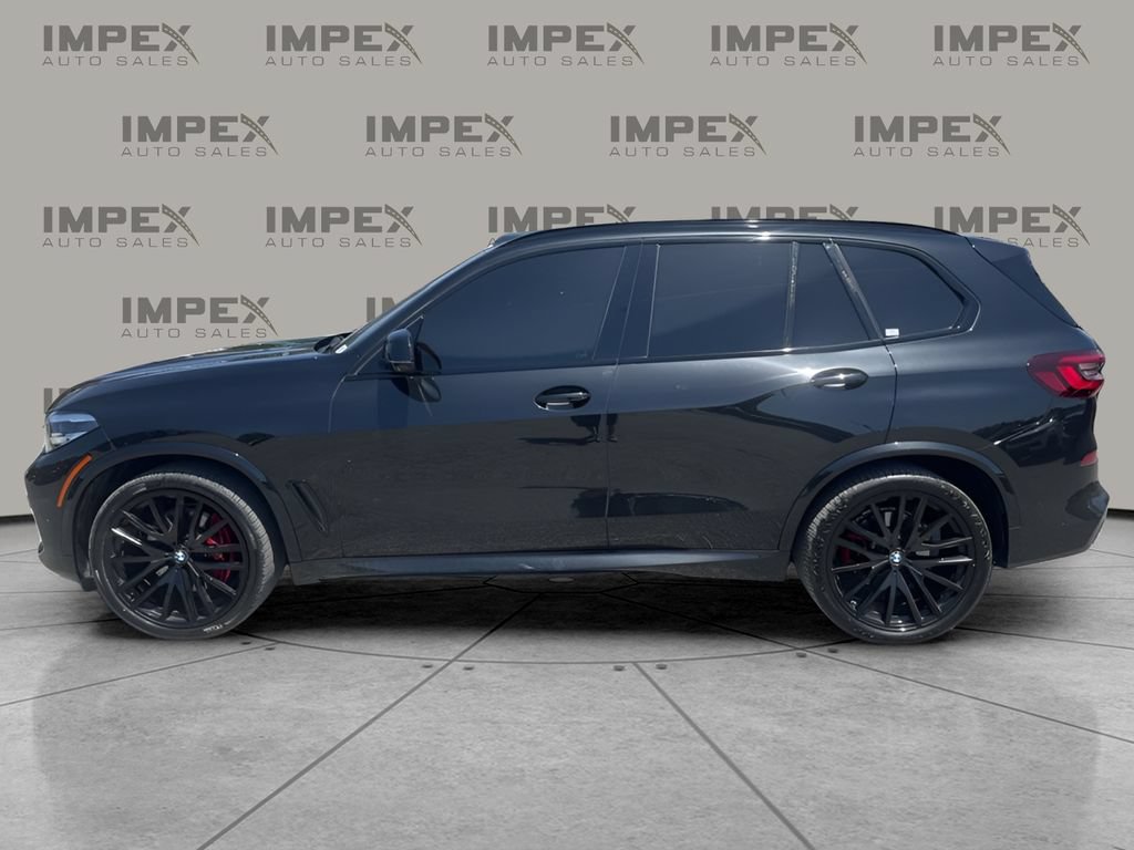 Used 2022 BMW X5 xDrive40i w/ M Sport Package AWD/4WD image 4