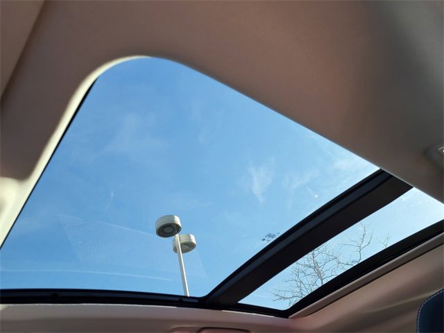 Used 2023 Ford Escape Platinum w/ Premium Technology Package image 17