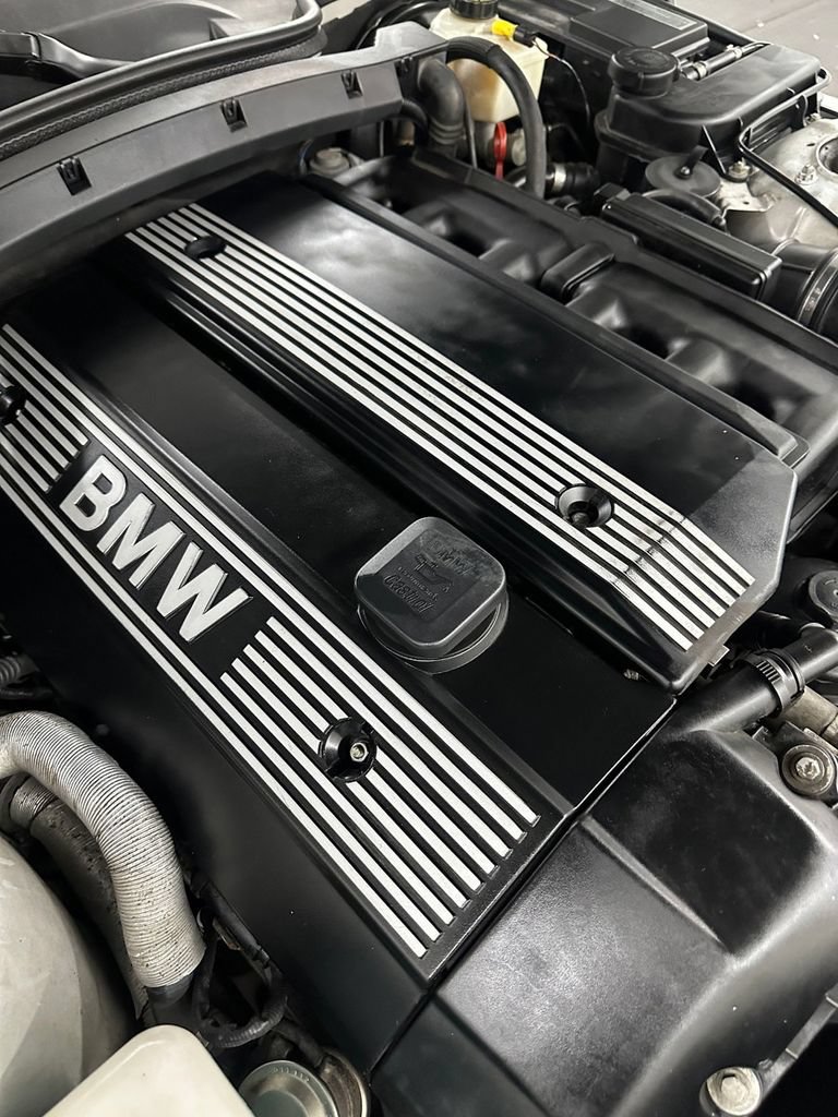 Used 2001 BMW Z3 3.0i RWD image 7