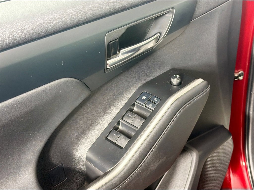 Used 2022 Toyota Highlander XLE image 16