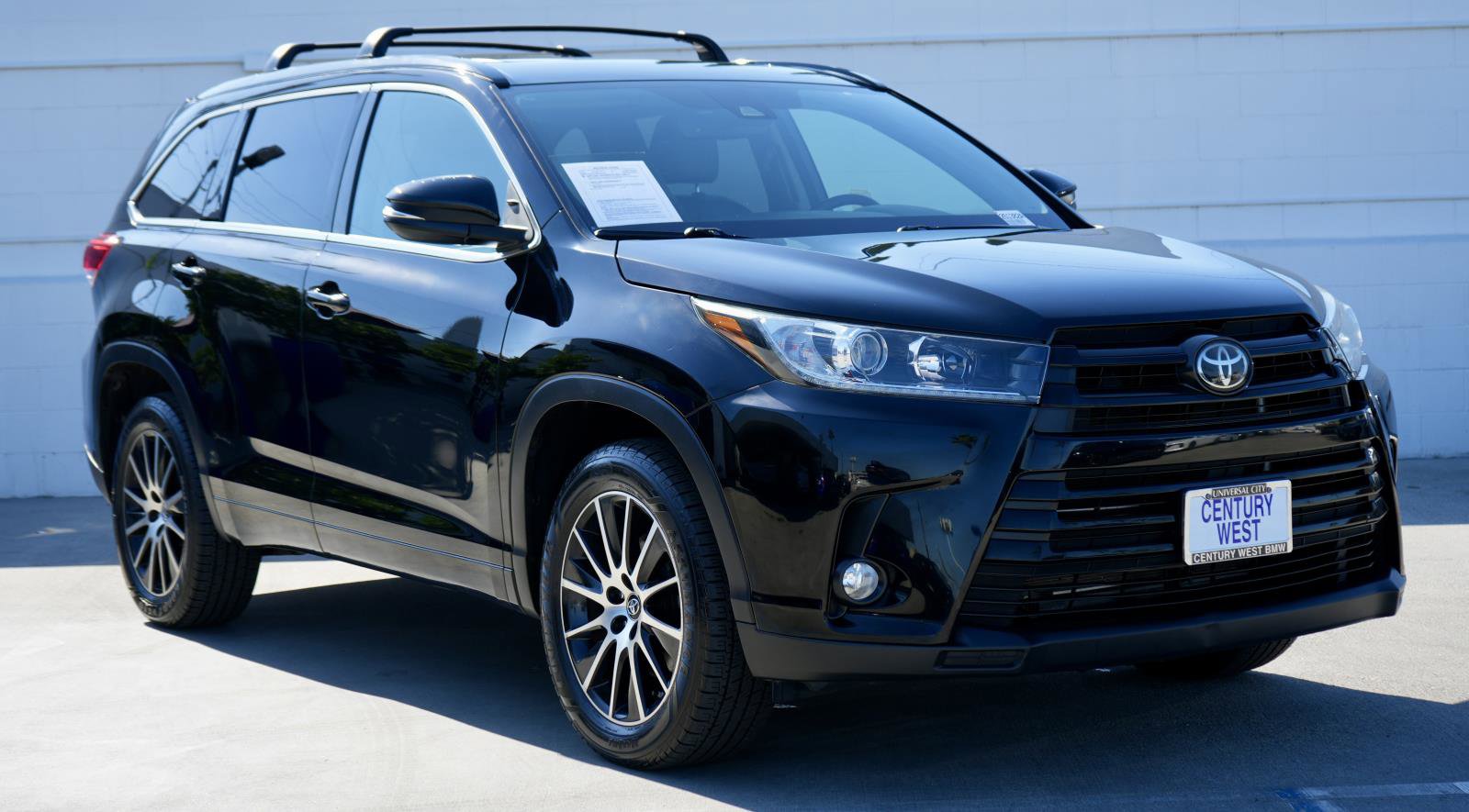 Used 2018 Toyota Highlander SE