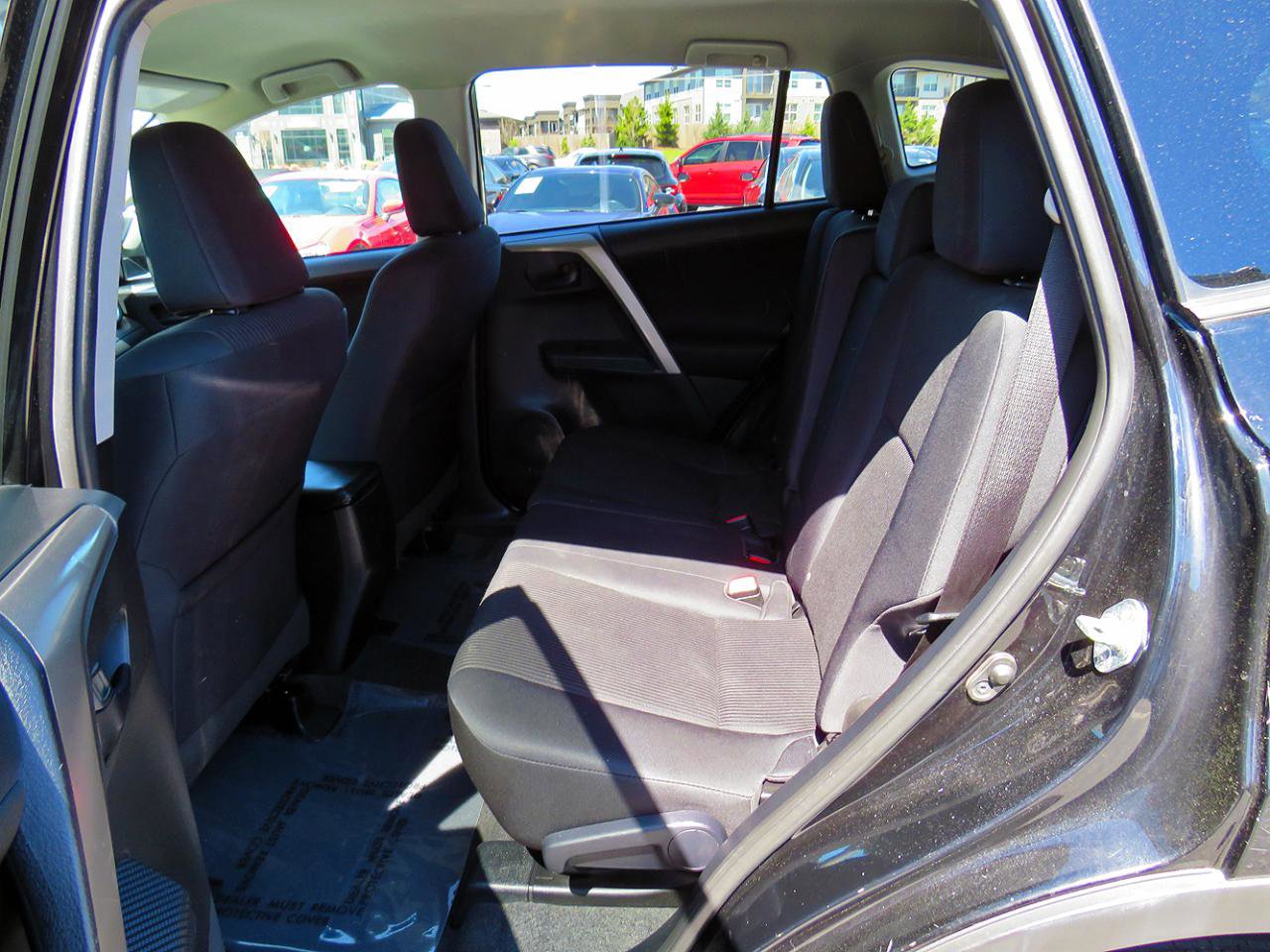 Used 2015 Toyota RAV4 LE image 13