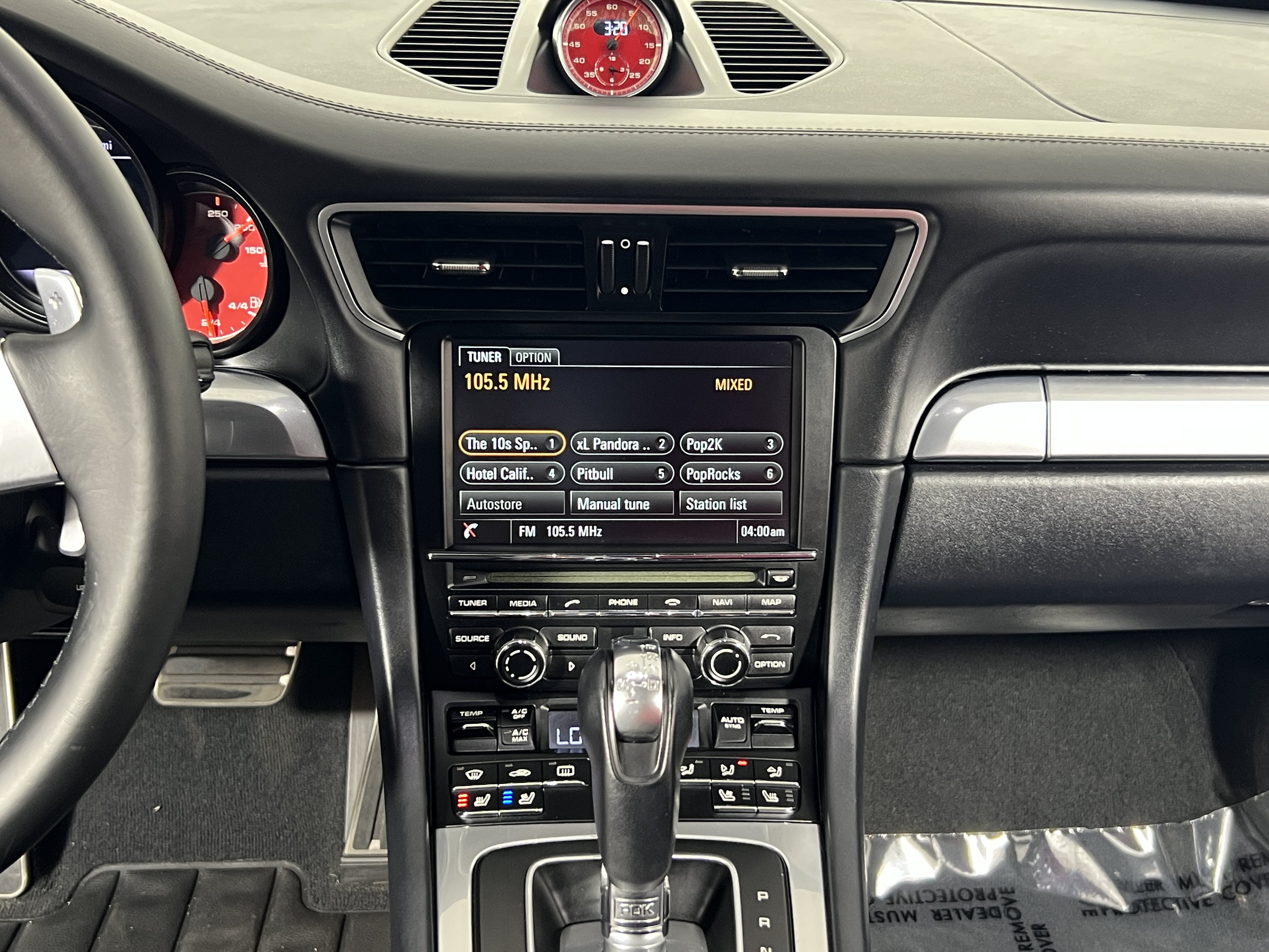Certified 2015 Porsche 911 4 Cabriolet AWD/4WD image 19