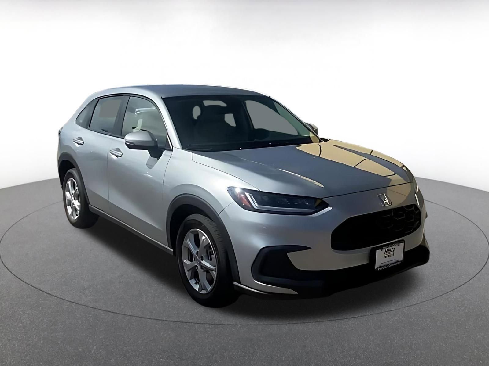 Used 2025 Honda HR-V LX image 3