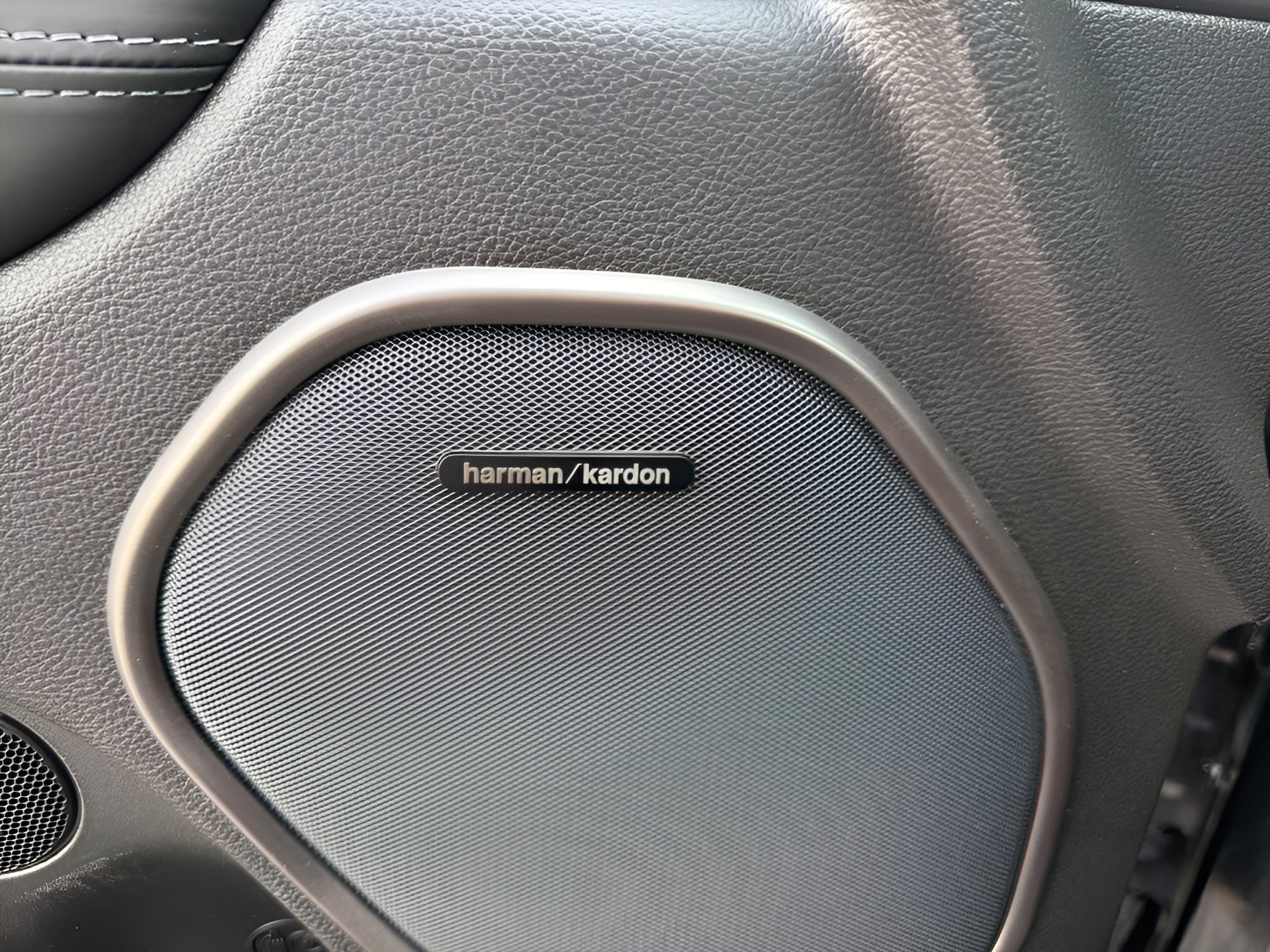 Used 2021 Dodge Durango Citadel w/ Premium Entertainment Group image 25