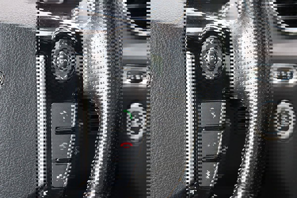 Used 2016 Land Rover LR4 HSE LUX image 19