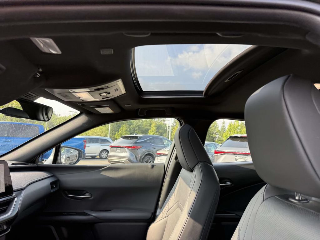 Used 2025 Lexus UX 300h AWD w/ Accessory Package (Z1) image 20