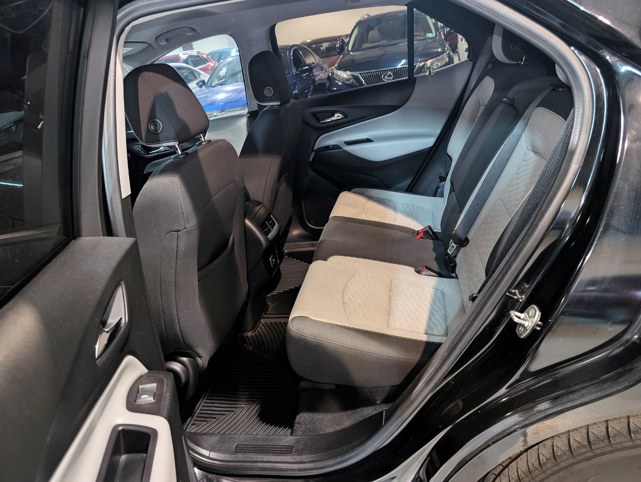 Used 2020 Chevrolet Equinox LS image 20