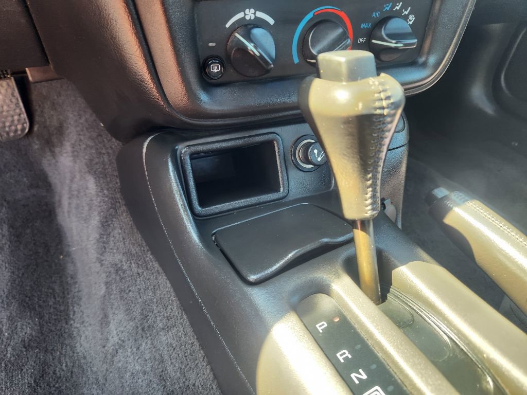 Used 2001 Chevrolet Camaro Z28 w/ Preferred Equipment Group 2 RWD image 33