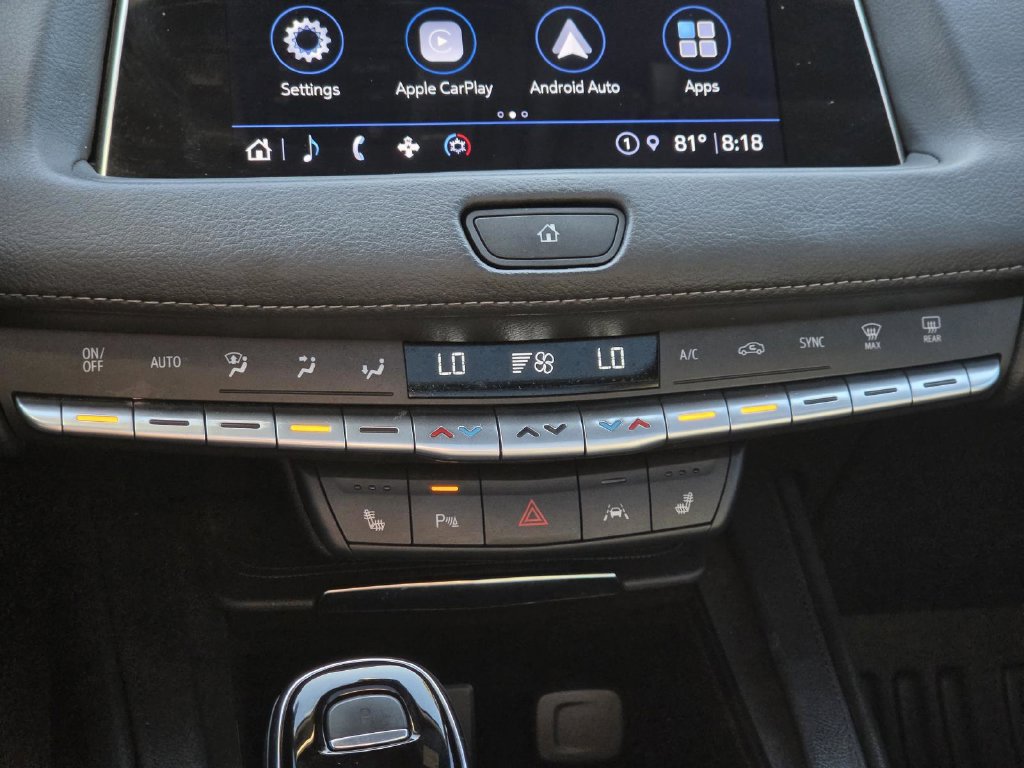 Used 2023 Cadillac XT4 Premium Luxury w/ Cold Weather Package FWD image 28