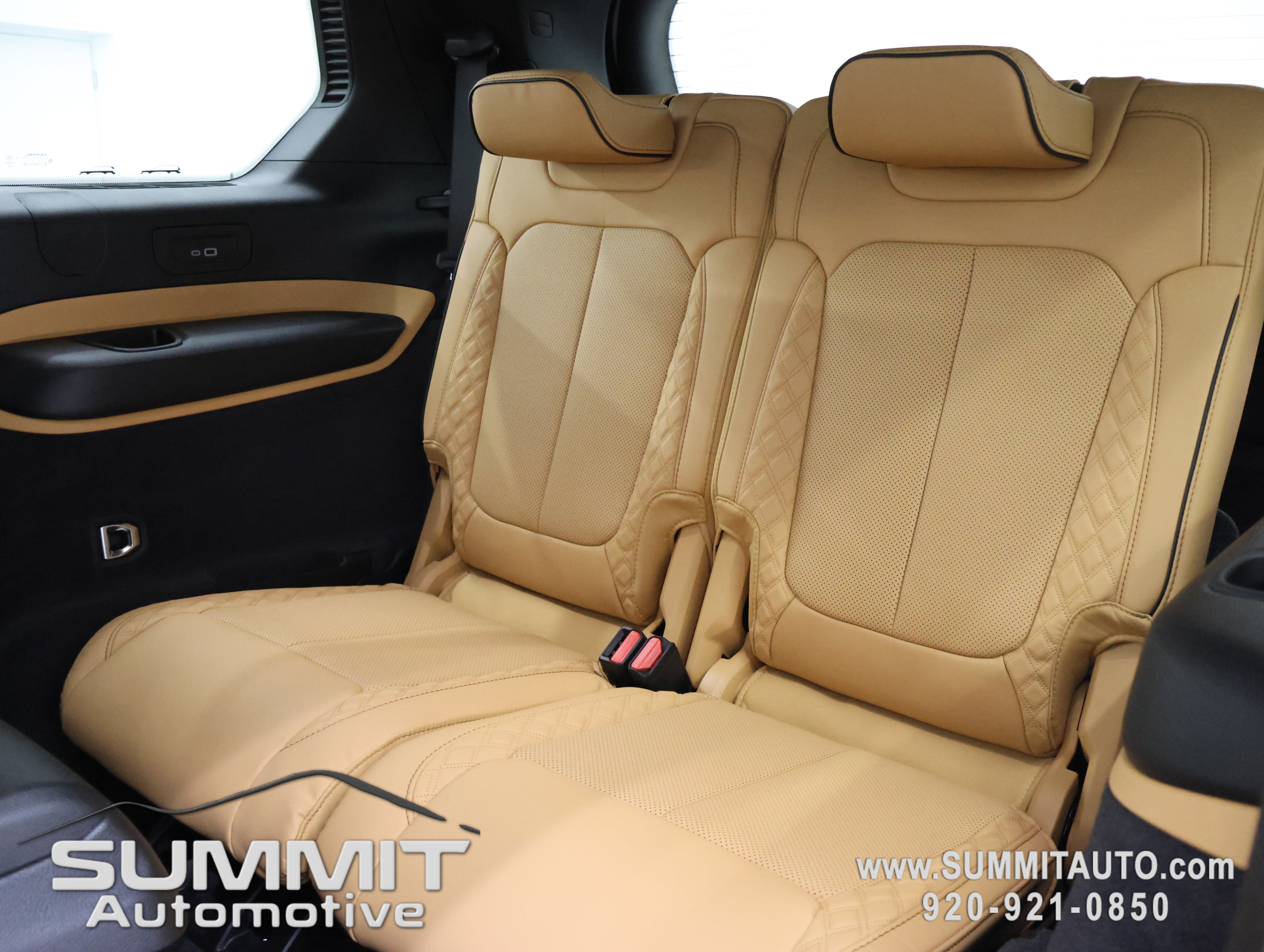New 2026 Jeep Grand Cherokee L Summit w/ Obsidian Package AWD/4WD image 10