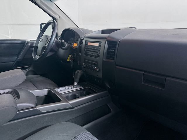 Used 2010 Nissan Titan SE w/ SE Value Truck Pkg image 27