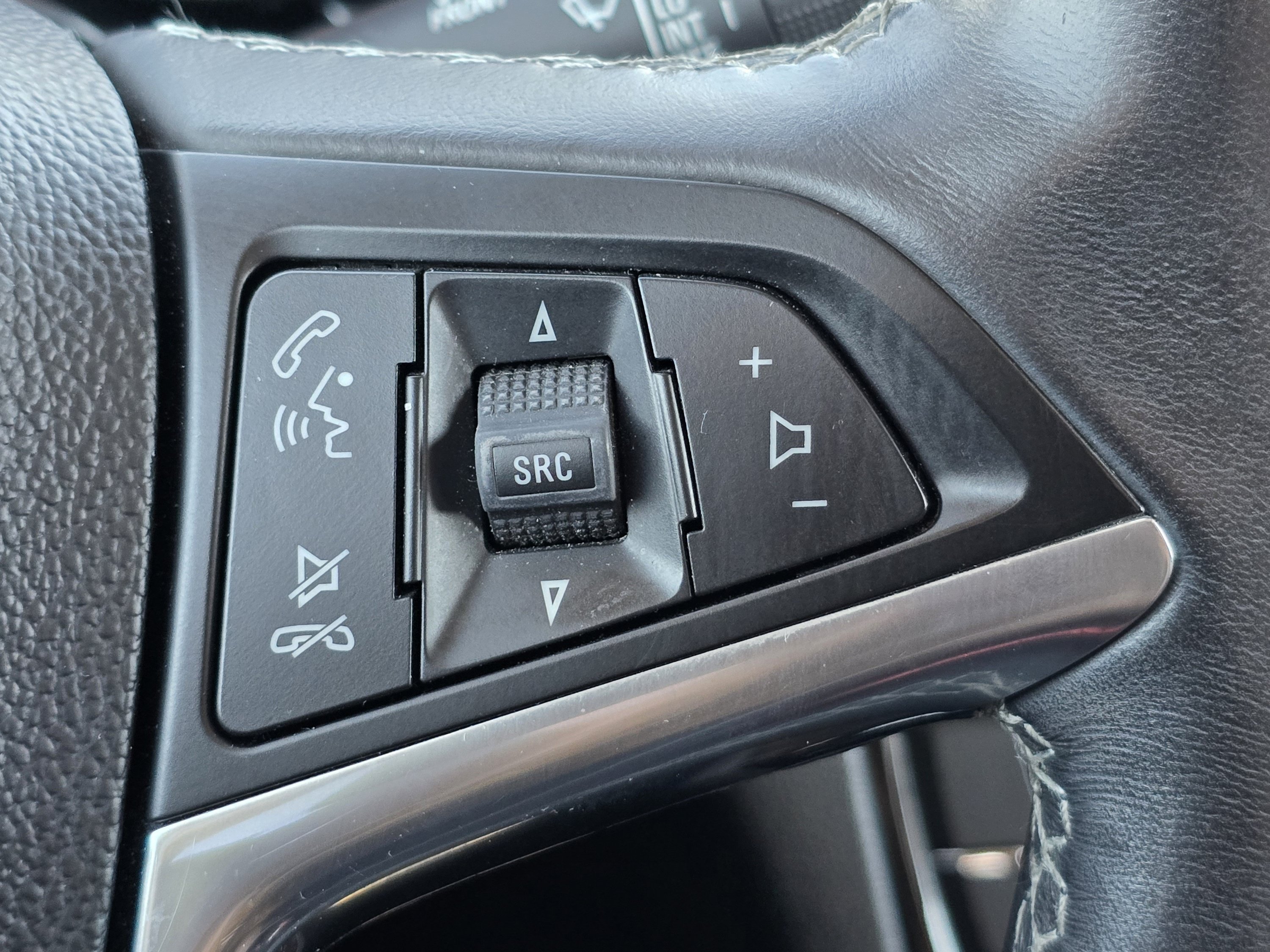 Used 2018 Buick Encore Preferred FWD image 15