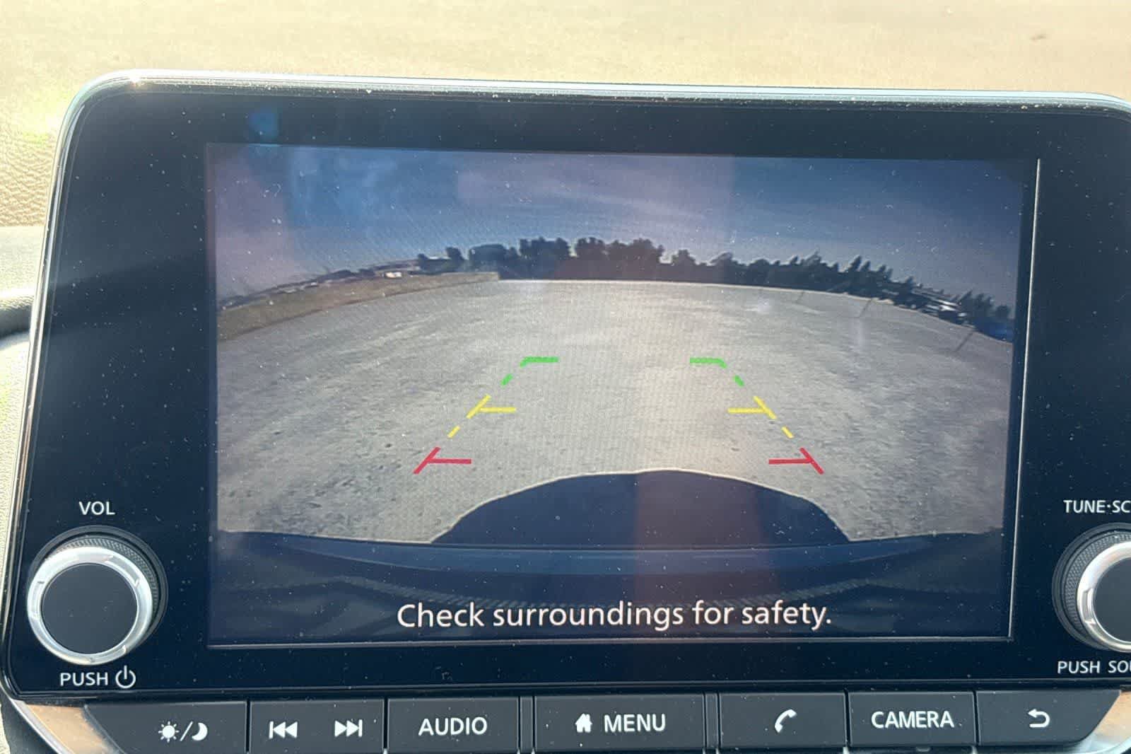 Used 2023 Nissan Rogue SV FWD image 21