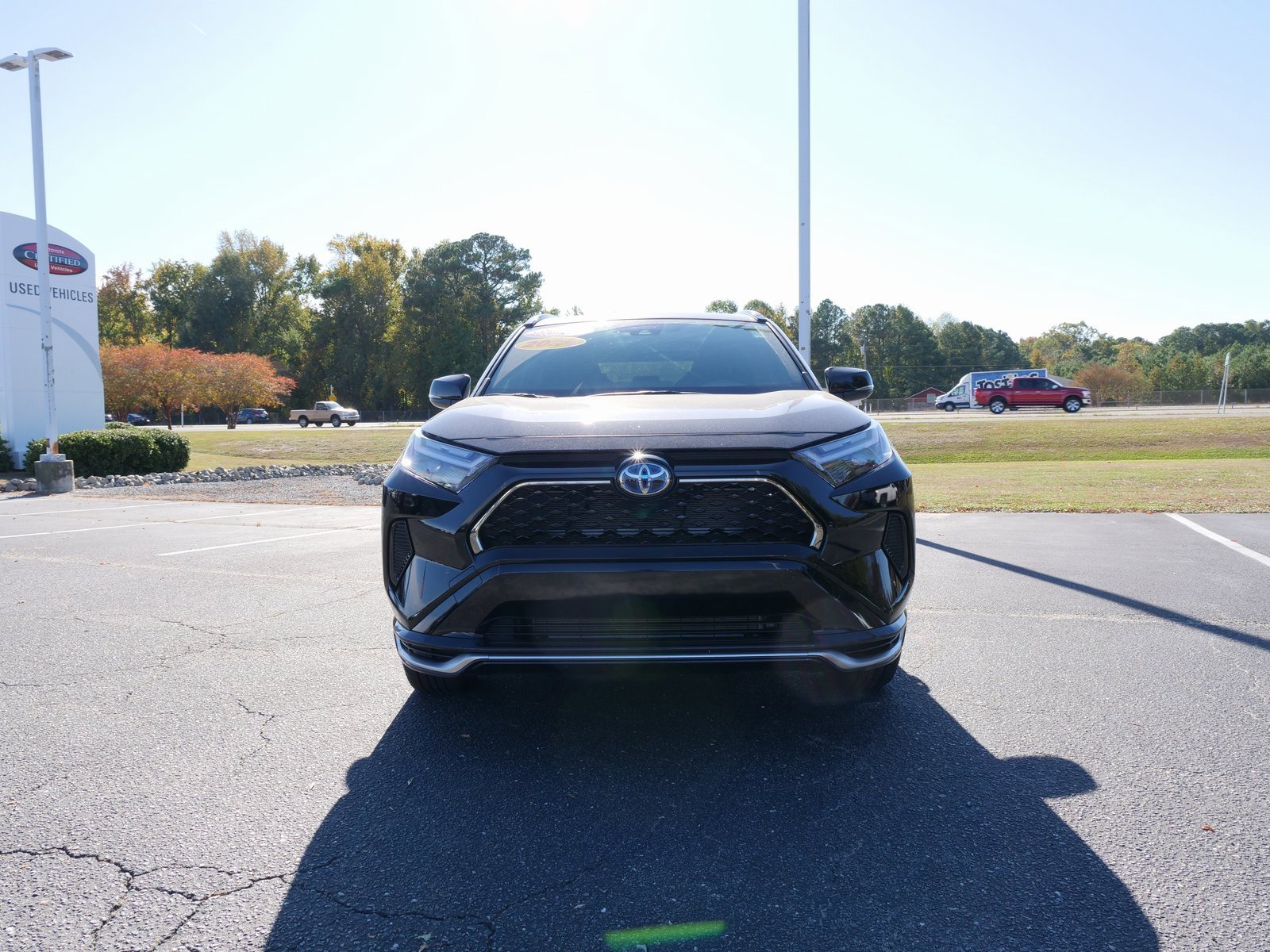 Used 2024 Toyota RAV4 SE image 7