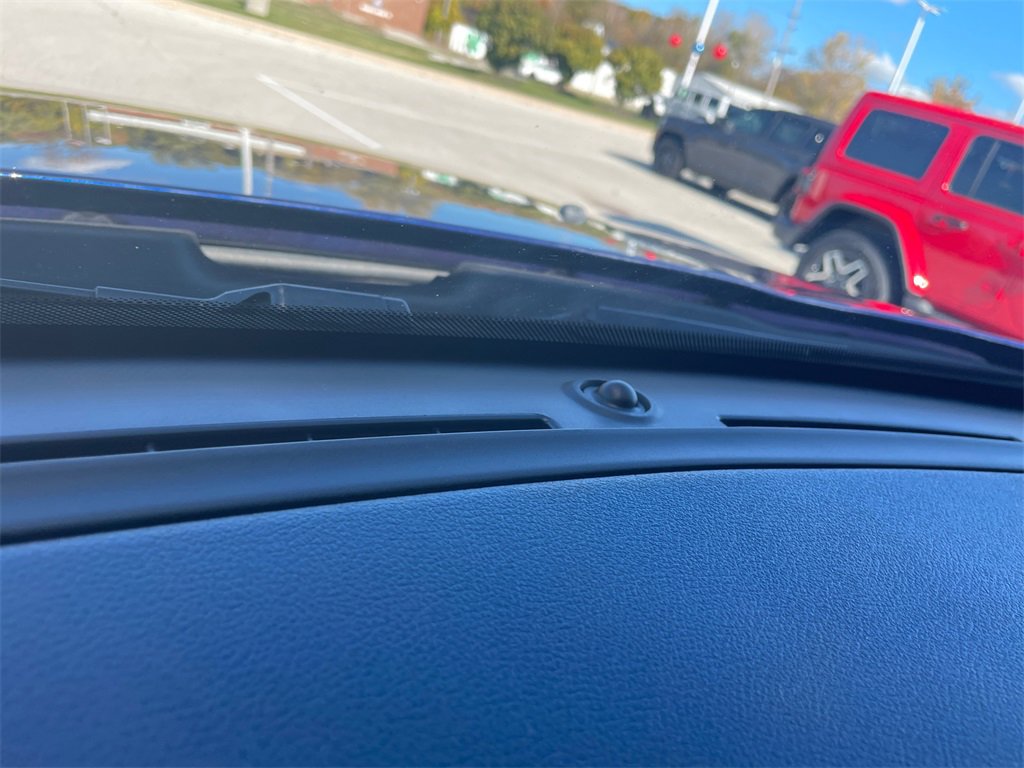 Used 2021 Jeep Renegade Latitude image 19