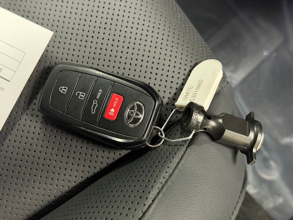 Used 2025 Toyota Crown Signia XLE image 24