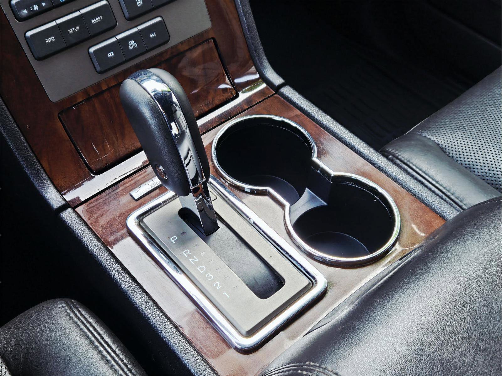 Used 2012 Lincoln Navigator 4WD image 55