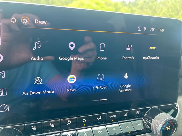 Used 2024 Chevrolet Colorado ZR2 w/ ZR2 Convenience Package III AWD/4WD image 22