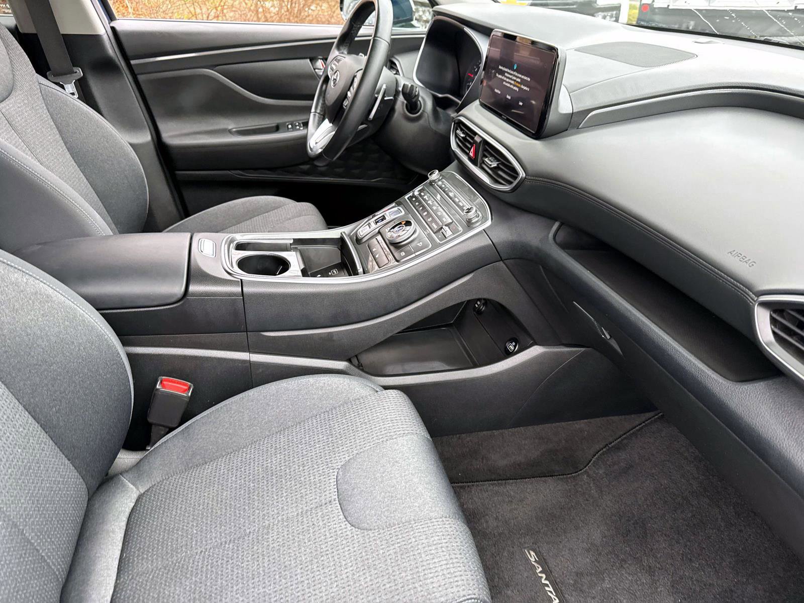 Used 2023 Hyundai Santa Fe SEL w/ Cargo Package image 6