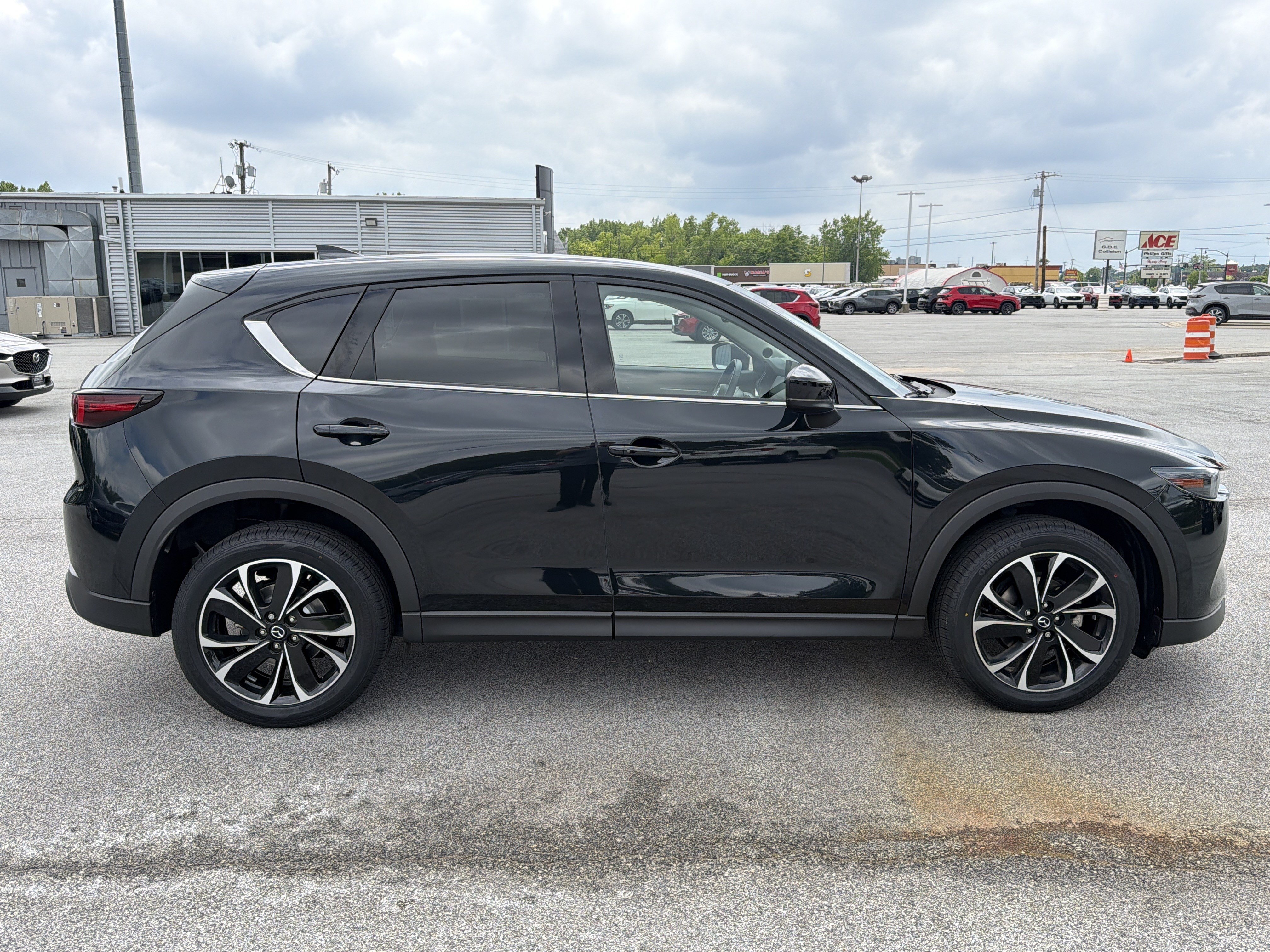 Certified 2023 MAZDA CX-5 AWD 2.5 S w/ Premium Plus Pkg image 2