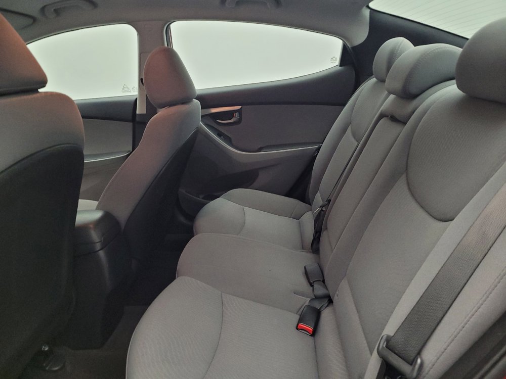 Used 2014 Hyundai Elantra SE FWD image 18